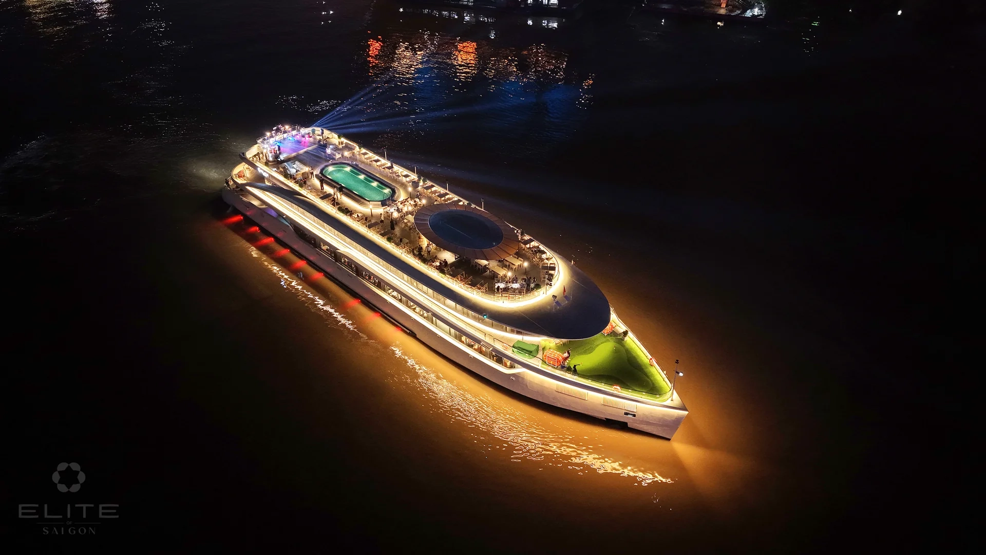 Dining Experience on Elite of Saigon Luxury Cruise | Ho Chi Minh City